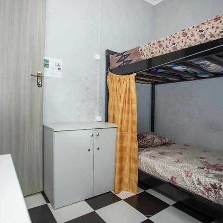 Hostel California Batumi Exterior photo