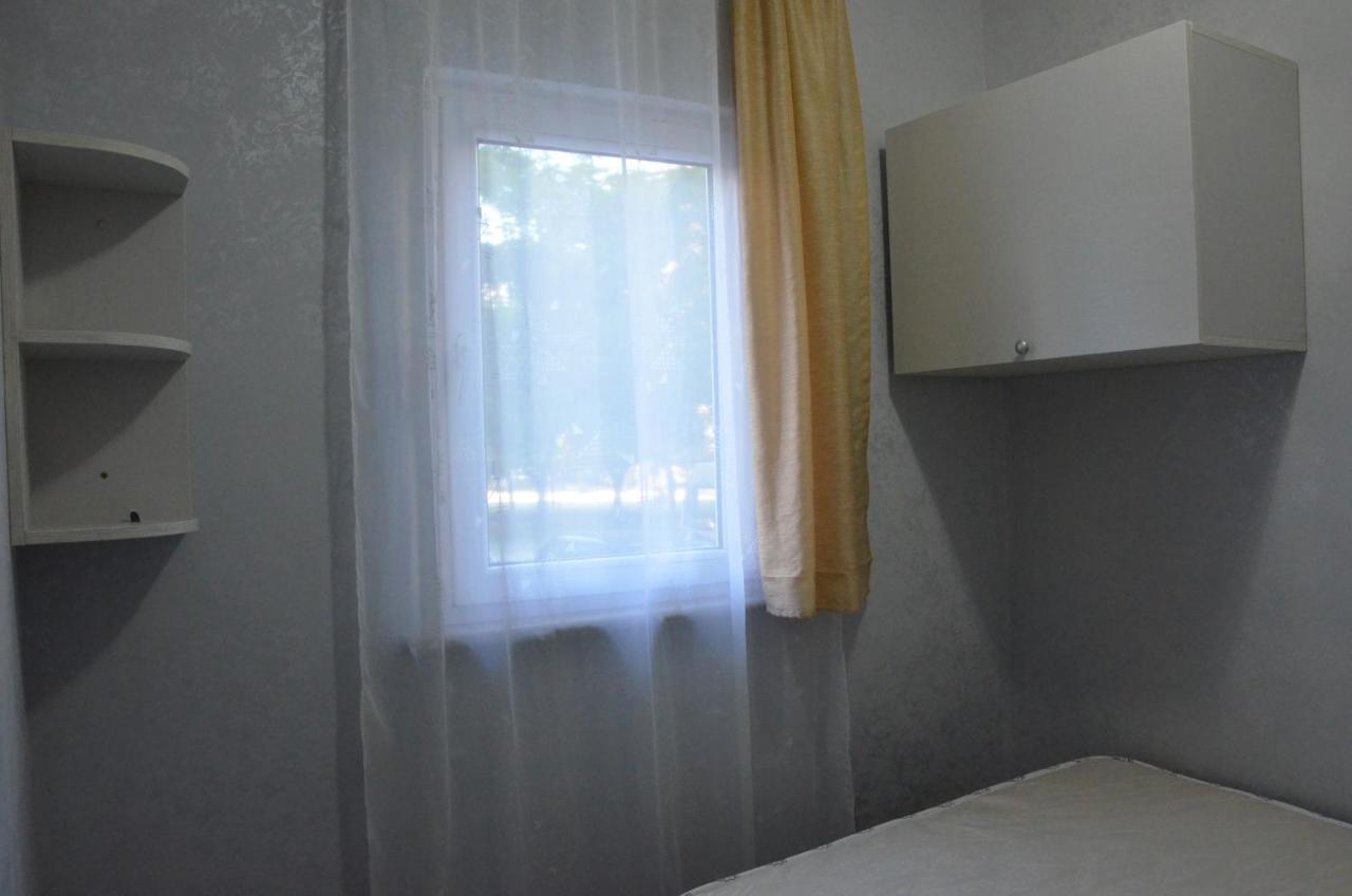 Hostel California Batumi Exterior photo
