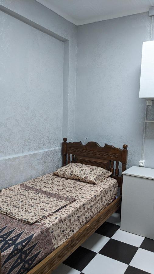 Hostel California Batumi Exterior photo