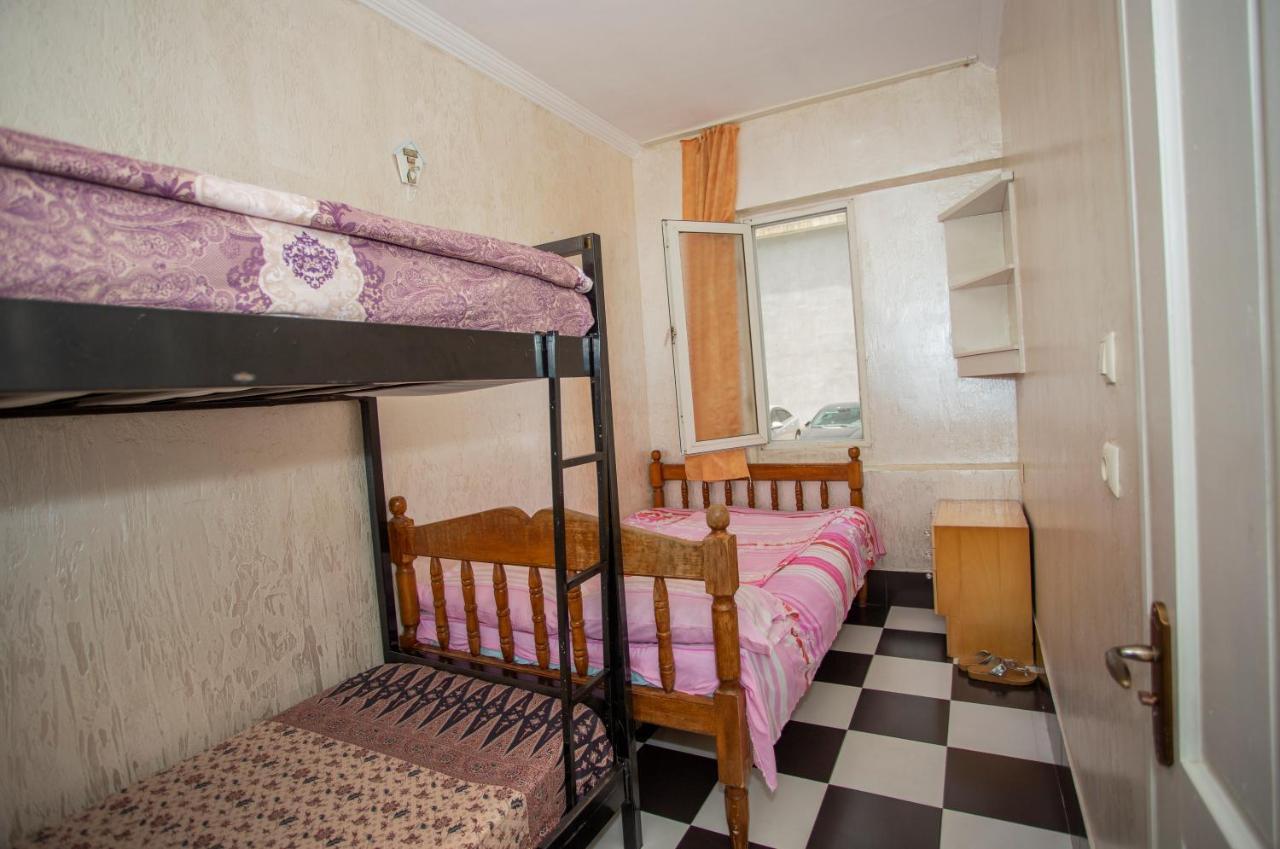 Hostel California Batumi Exterior photo